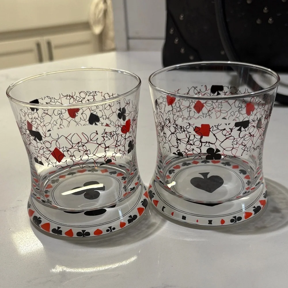 Playing Card Themed Glass Tumblers vs